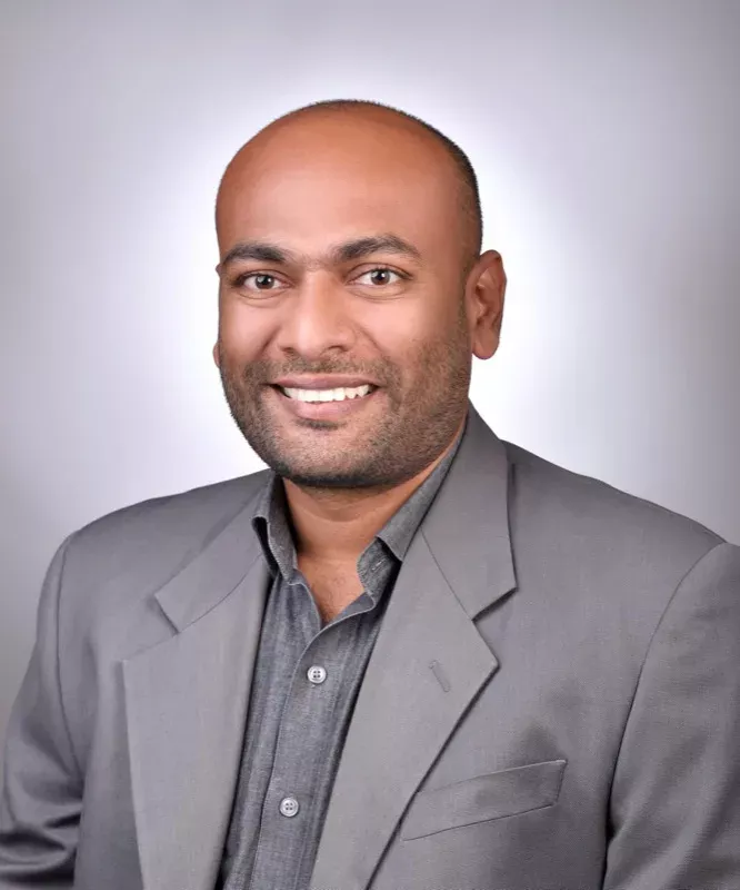 Portrait — Mr. Santhosh Murthy, Director, Thamizhoor